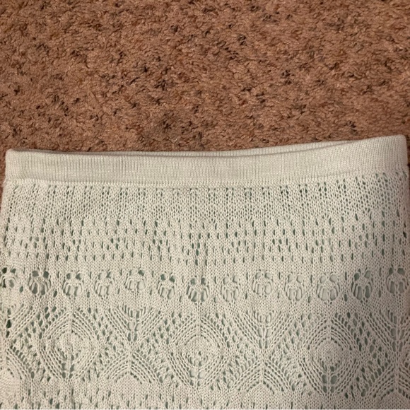 Mint green knit skirt mermaid ruffle hem LC Lauren Conrad lined midi pencil - Picture 4 of 5